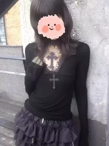 헤이세이 갸루 Y2K 블랙 긴팔 레이스 십자가 T셔츠 고딕 스타일 그런지