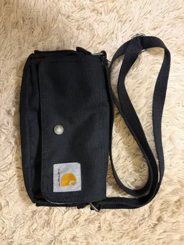 Carhartt 블랙 숄더백