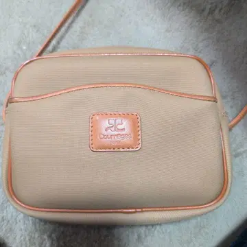 Countess 베이지 숄더백