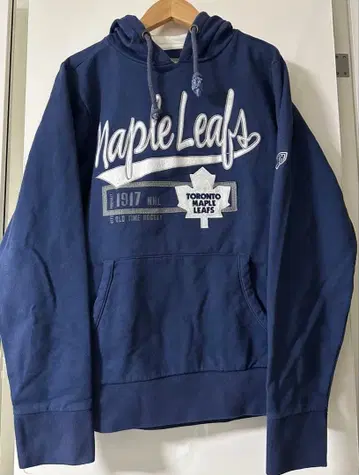 캐나다 NHL 토론토 메이플리프스 프린트 자수 맨투맨 M