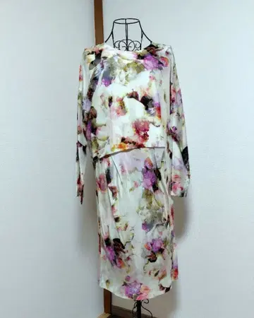 [ 새상품급 ] MOGA 실크 원피스 ( 꽃무늬 )