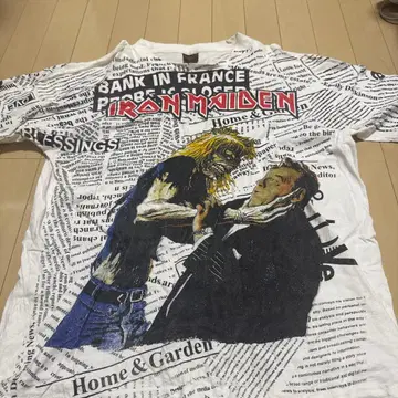 IRON MAIDEN 신문 기사풍 T셔츠