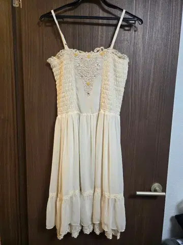 아이보리 슬리브리스 원피스