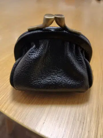 새상품급 일비종떼 가죽 코인 케이스