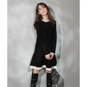 Apuweiser-riche 배색 미니 니트 원피스