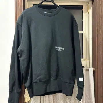 VALENCIANO 블랙 맨투맨 M