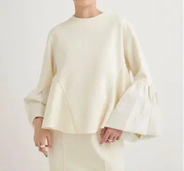 emmi atelier 도킹 페플럼헴 상의