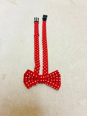 LOVOT 나비 넥타이 (도트 무늬: 레드)