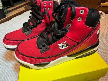 ZUMBAx 헬로키티 콜라보 신발