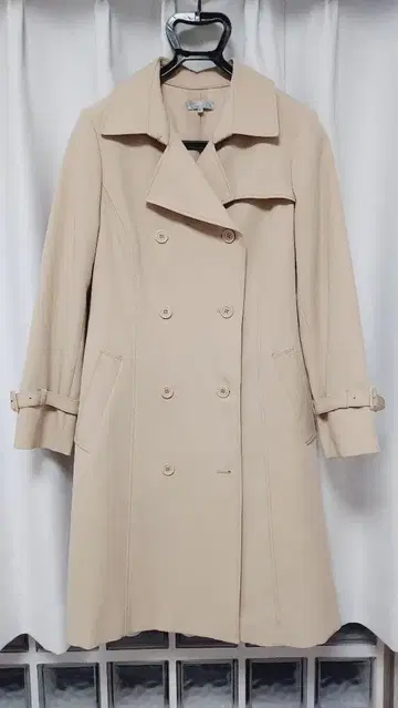 [ overE ] 베이지 트렌치코트 사이즈 90