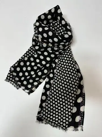 Paul Smith 울 스톨