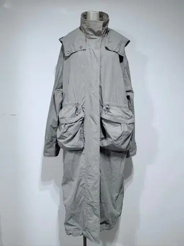 그레이 후드 부착 모즈 코트