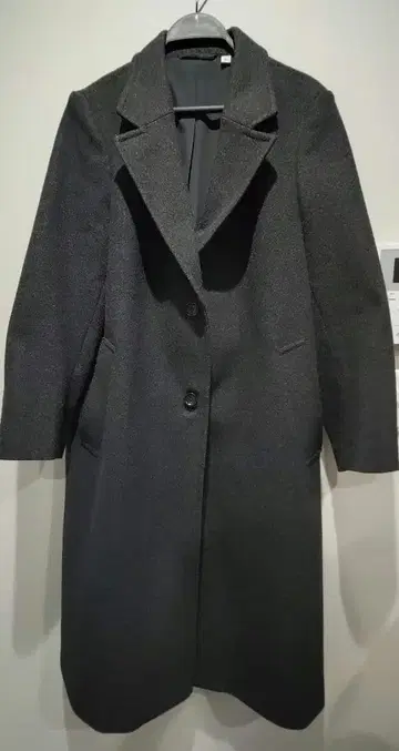 GU 다크 그레이 체스터 코트 XL