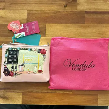 Vendula London Prosecco Bar 파우치 선착순!