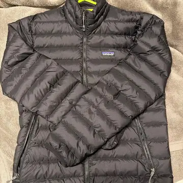 patagonia 블랙 다운 자켓 S (일본인 M-L 상당)
