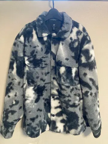 [ 새상품급 ] H&M 보아 자켓 M 사이즈 그레이 카모플라쥬
