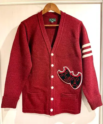 드라이 본즈 레터드 가디건