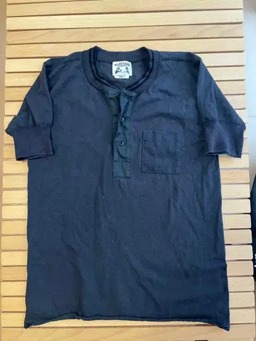 새상품급 글래드핸드 T셔츠 일본제 헨리넥 로얄 GLADHAND