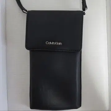 가격 협상 가능 Calvin Klein 스마트폰 숄더백
