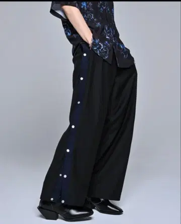 [ ADRER ] 풀 스냅 사이드 라인 디포메이션 팬츠 L 사이즈