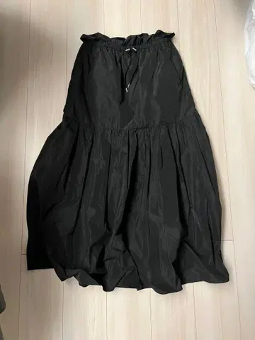 SALON adam et rope 블랙 플레어 스커트 사이즈 F