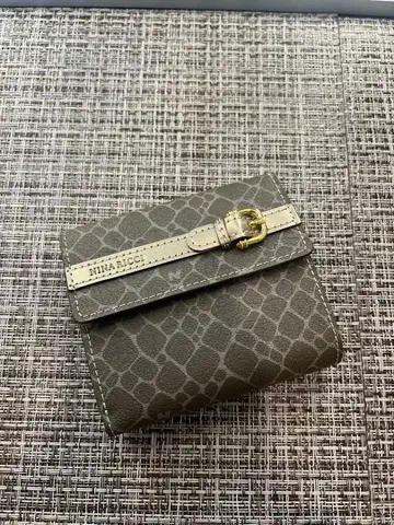 NINA RICCI 이단 접이식 지갑