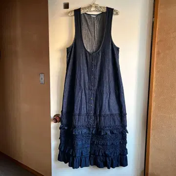 카네코 이사오 밑단 프릴 오버롤 스커트 소프트 데님 네이비