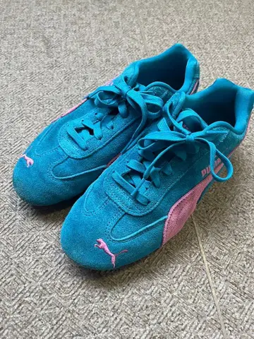 Puma 스웨이드 로우컷 스니커즈 파랑/핑크 2회 사용