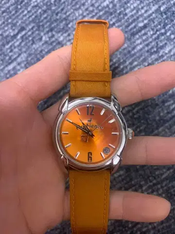 새상품급 손목시계 orobianco