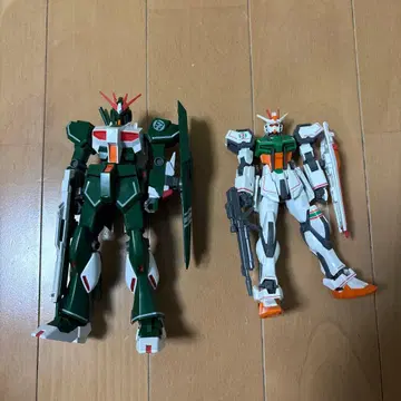 건담 프라모델 2체 세트 세븐일레븐 한정판