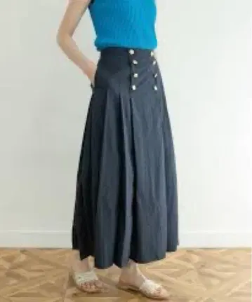 오드리앤존와드 마린 플리츠 스커트 나일론 무지 네이비