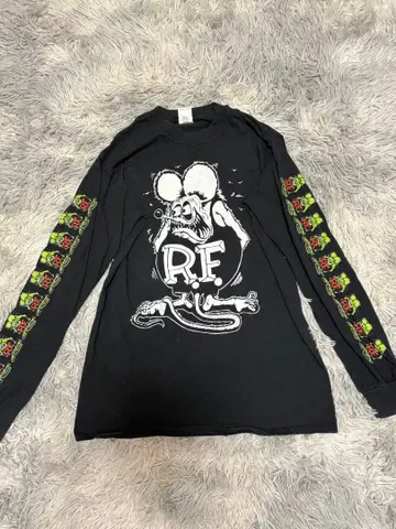 GILDAN 그래픽 긴팔 블랙