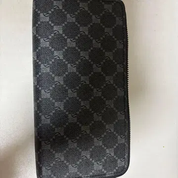 블랙 장지갑 지퍼 포함