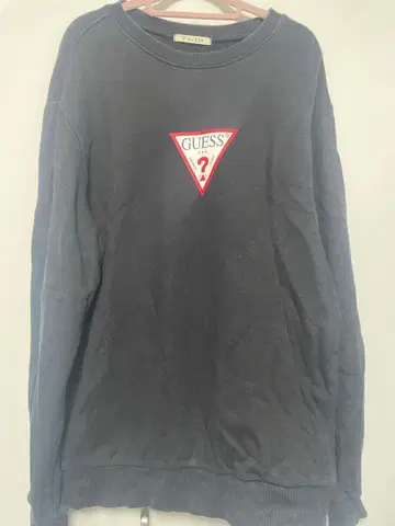 GUESS 트라이앵글 로고 스웨트 셔츠 블랙 L 사이즈