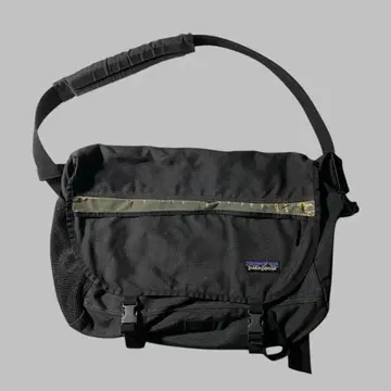 02년산 Patagonia USA제 크리티컬 매스 백