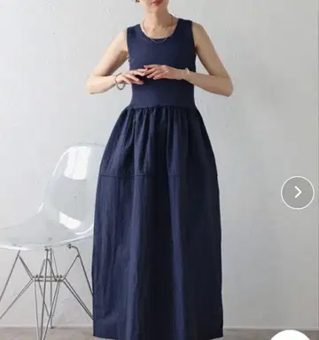 슬리브리스 롱 원피스 네이비