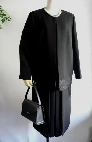 새상품 일본제 블랙 포멀 노카라 자켓 레이스 부착 원피스 수트 L 사이즈