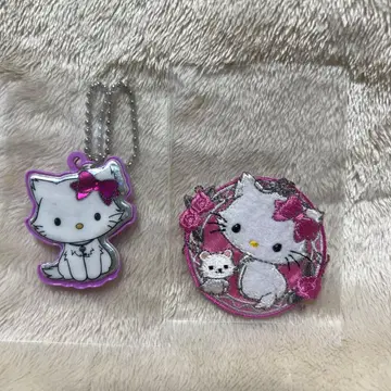 챠미키티 헬로키티 아크릴 키링 와펜 세트