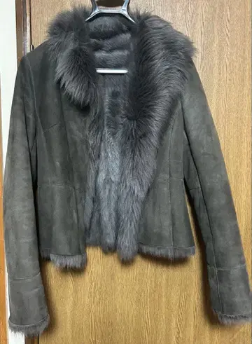 그레이 양가죽 무스탕 코트