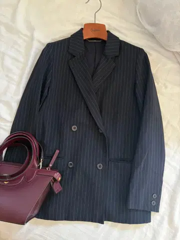 3회 착용 미라 오웬 Mila Owen 자켓