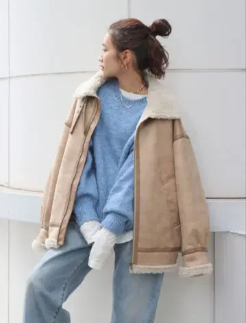 언그리드 빅 실루엣 페이크 무스탕 보아 블루종 S 사이즈