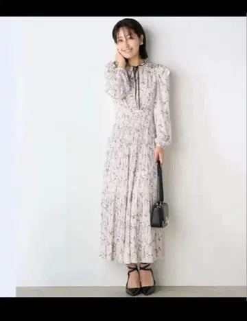 CELFORD 플리츠 디자인 프린트 원피스