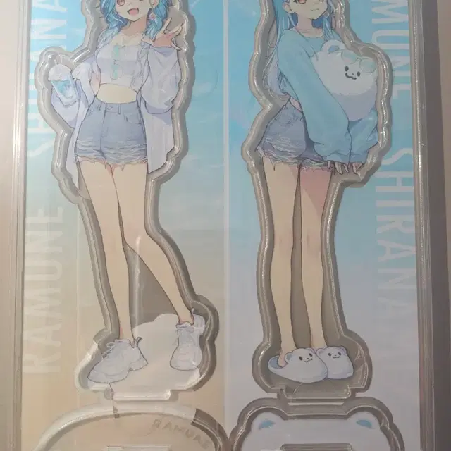 시라나미 라무네 아크릴스탠드 C106 브이스포