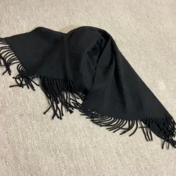 물결치는 캐시미어 대형 머플러