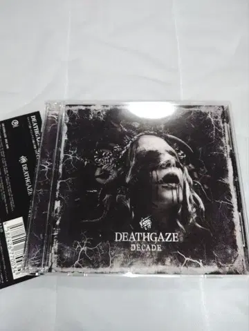 DEATHGAZE / DECADE