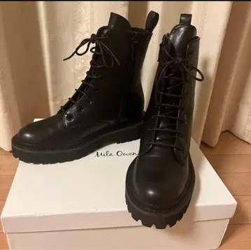 Mila Owen 미라 오웬 미사용 새상품 레이스업 컴뱃 부츠 36