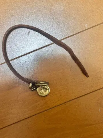 일비종떼 브라운 가죽 팔찌