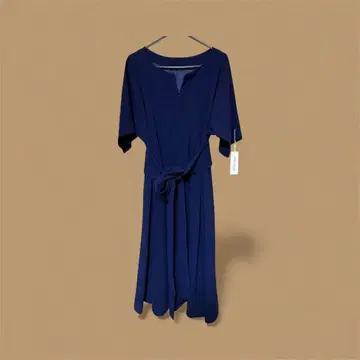 새상품 앙미카 브랜드 ANELA LUX 네이비 슬리브리스 원피스