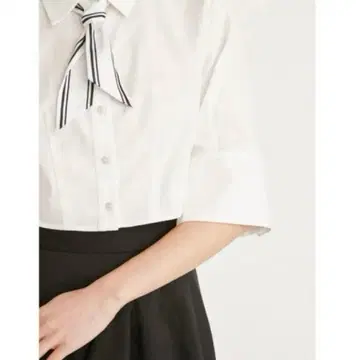 스나이델 스카프 크롭 셔츠