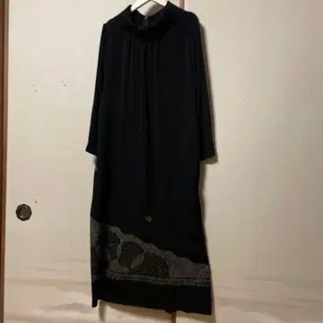 순수 실크 블랙 크레이프 원단 원피스